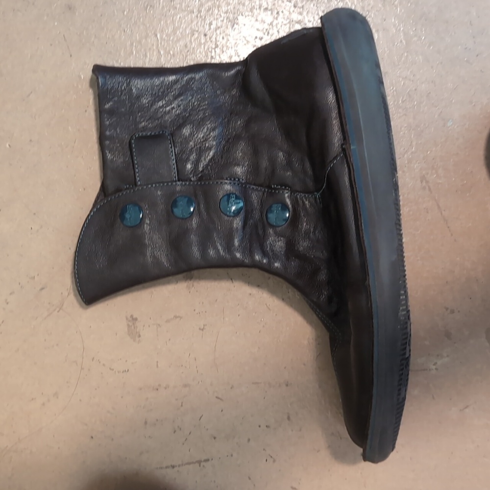 Stylish Brown Leather Boots with Blue Accents